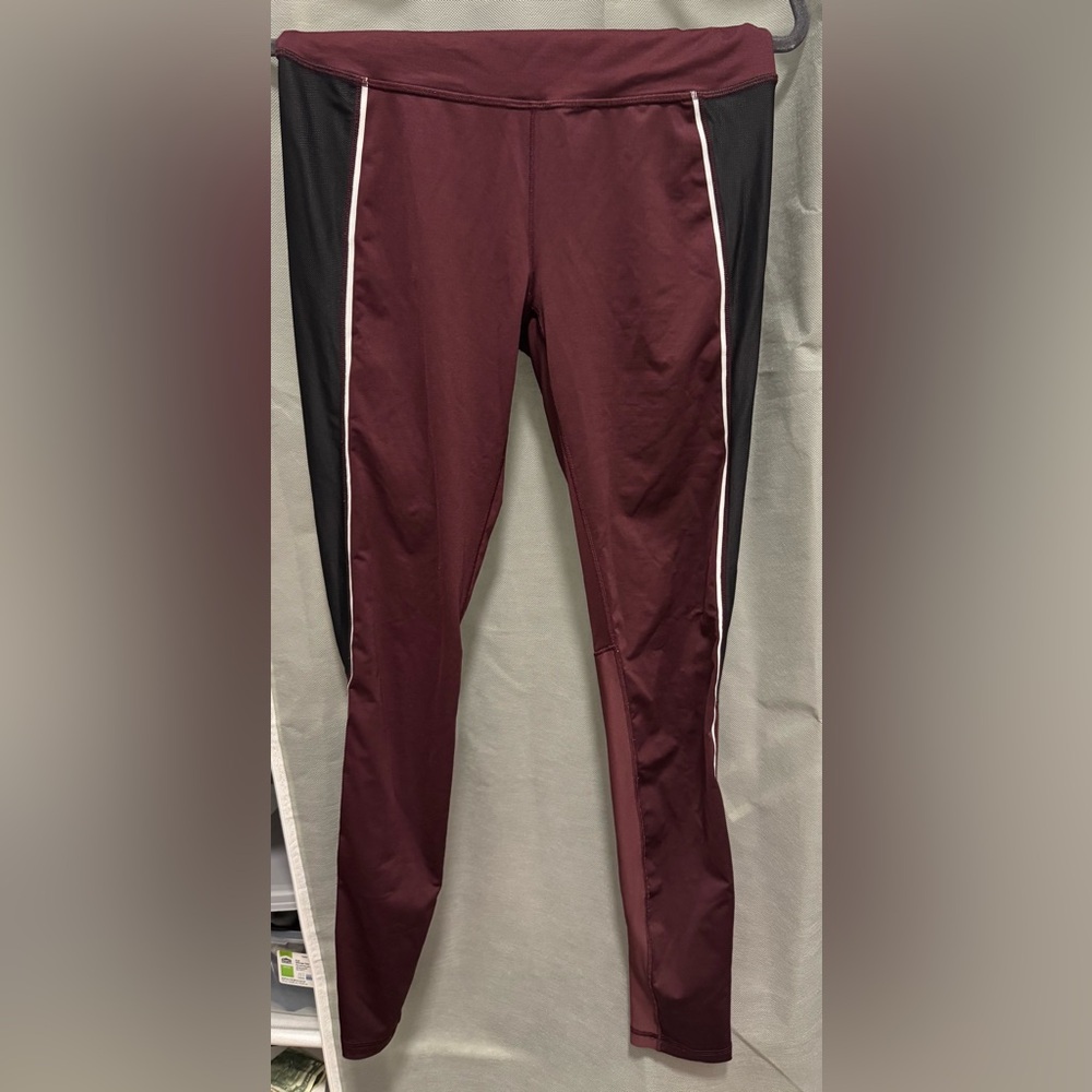 Dick’s sporting goods Maroon with White and black Stripes legging women’s size M